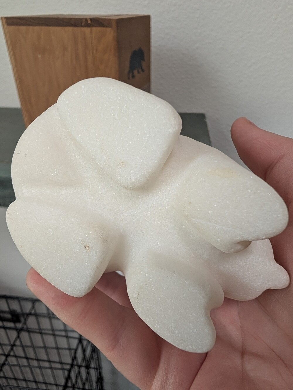Cassiar Jade Heavy White Marble Polar Bear & Cub 4" Figurine with Box - Picture 9 of 13